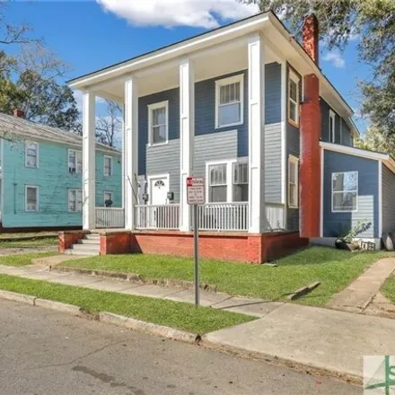 Rent this 3 bed house on 1152 East 38th Street in Savannah, GA 31404