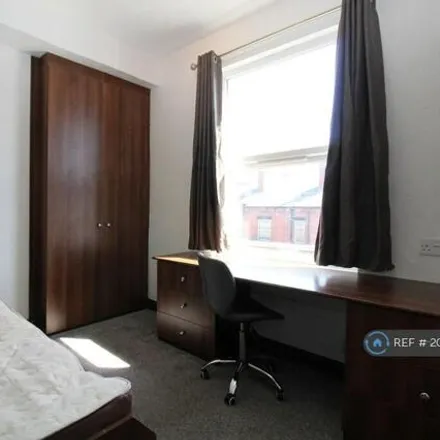 Rent this 1 bed house on Lumley Avenue in Leeds, LS4 2LS