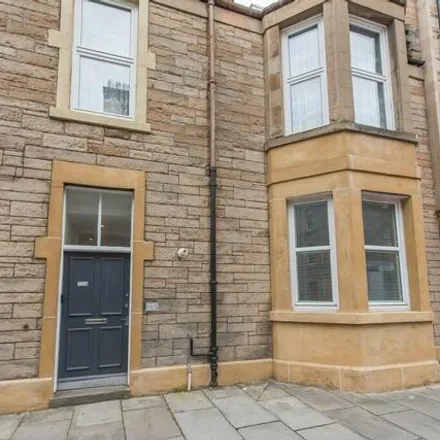 Rent this 3 bed apartment on Grove Street in Edinburgh, Edinburgh
