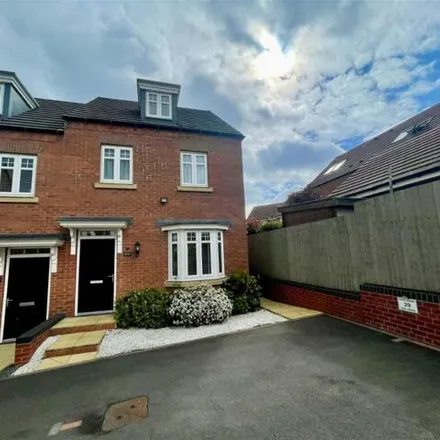 Buy this 3 bed duplex on Rook Drive in East Staffordshire, DE13 9FE
