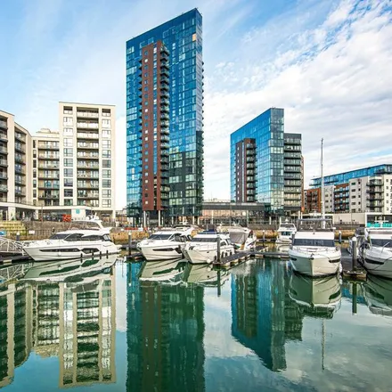 Rent this 3 bed apartment on Savannah House in 3 Ocean Way, Southampton