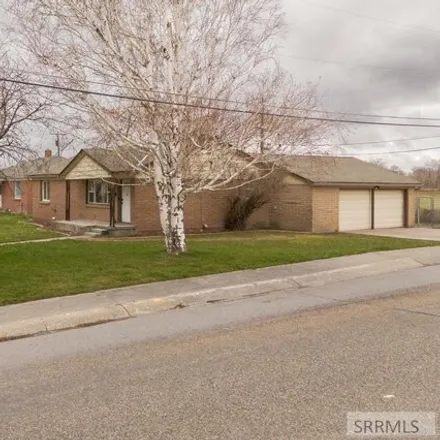 Buy this 3 bed house on 1406 South Shilling Avenue in Blackfoot, ID 83221