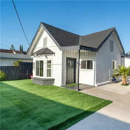 Image 1 - 7500 Radford Avenue, Los Angeles, CA 91605, USA - House for sale