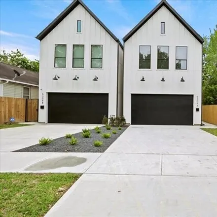 Rent this 3 bed house on 5328 New Orleans Street in Houston, TX 77020