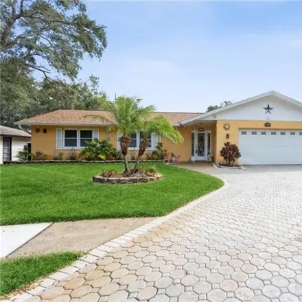 Buy this 3 bed house on 1801 Oak Forest Drive South in Clearwater, FL 33759