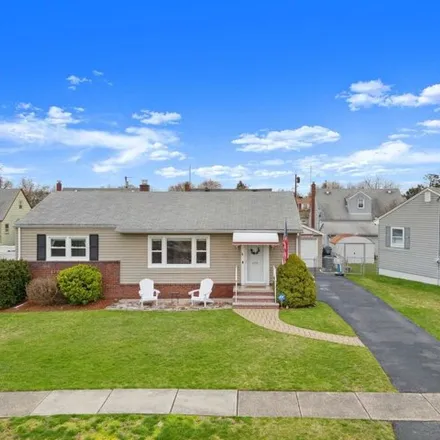 Buy this 3 bed house on 76 Belrose Court in Clifton, NJ 07013