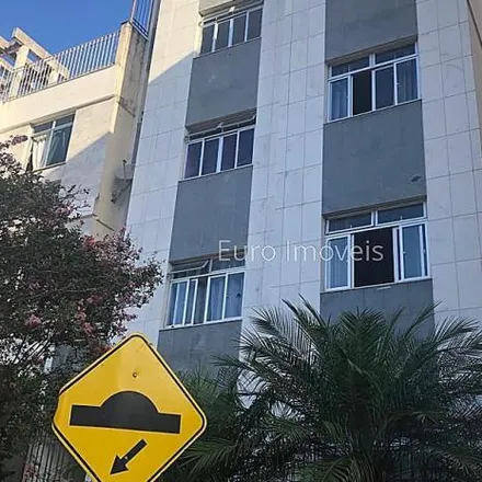 Buy this 2 bed apartment on Rua Doutor Eduardo de Menezes in São Mateus, Juiz de Fora - MG
