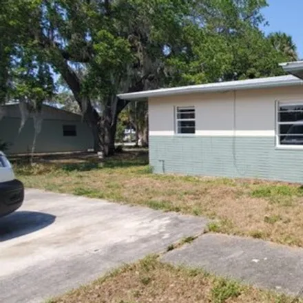 Rent this 2 bed house on 2582 Seneca Avenue in Paradise Park, Saint Lucie County