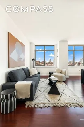 Image 4 - Fifth on the Park, 1485 Malcolm X Boulevard, New York, NY 10037, USA - Condo for sale