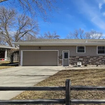 Image 1 - 1611 13th Avenue Southeast, Melrose Addition, Aberdeen, SD 57401, USA - House for sale