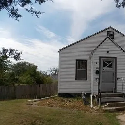Buy this 2 bed house on 315 South 3rd Street in Albia, IA 52531