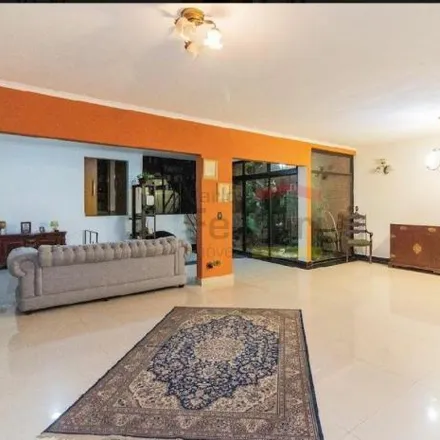 Rent this 5 bed house on Avenida Imirim 2768 in Vila Amélia, São Paulo - SP