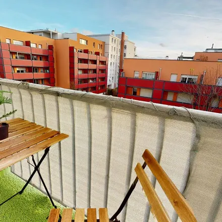 Rent this 3 bed apartment on 38A Avenue Jules Guesde in 69200 Vénissieux, France