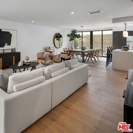 Image 1 - 321 South Elm Drive, Beverly Hills, CA 90212, USA - House for rent