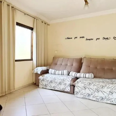 Buy this 4 bed house on Rua das Laranjeiras in Campestre, Santo André - SP