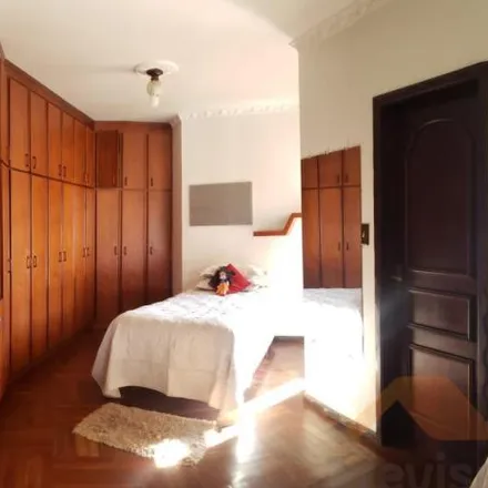 Buy this 5 bed house on Rua Cruz e Souza 105 in América, Joinville - SC