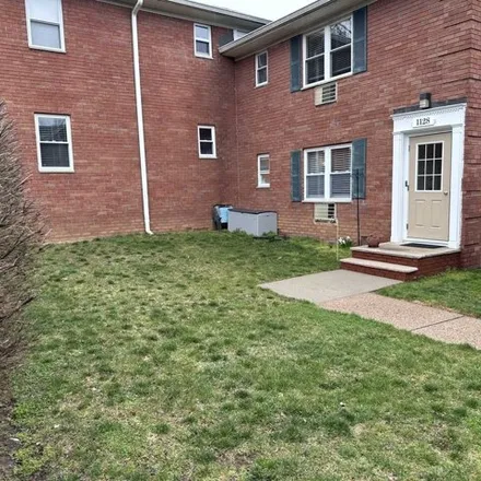 Rent this 1 bed condo on Knox Terrace in Wayne, NJ 07470