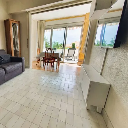 Rent this 1 bed apartment on 06590 Théoule-sur-Mer