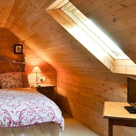 Rent this 3 bed townhouse on Foggathorpe in YO42 4PP, United Kingdom