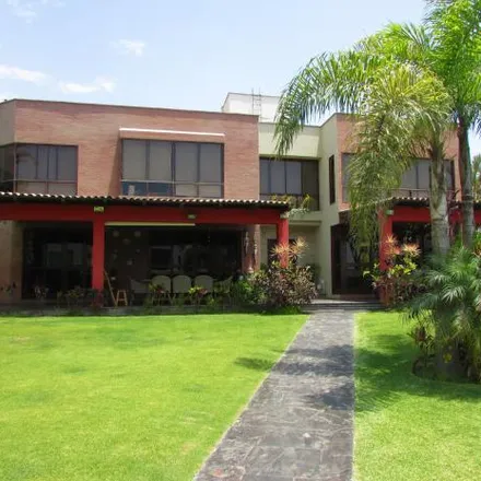 Buy this 6 bed house on Jirón Hawai in La Molina, Lima Metropolitan Area 15026