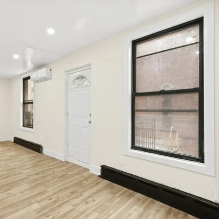 Image 4 - 918 Pacific Street, New York, NY 11238, USA - Apartment for rent