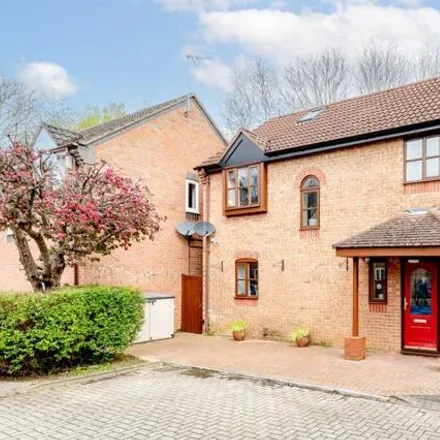 Buy this 4 bed house on Smeaton Close in Milton Keynes, MK14 5HQ