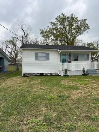 Buy this 2 bed house on 3081 Reidway Street in Lake Charles, LA 70601