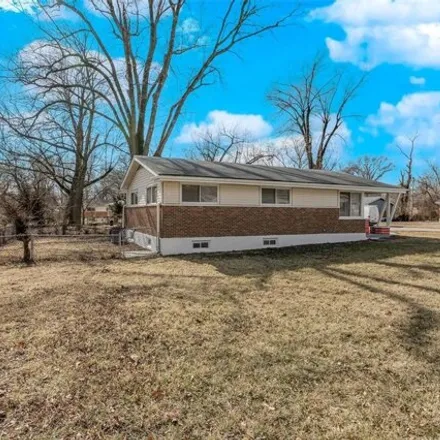 Image 2 - 9846 Portage Drive, Moline Acres, Saint Louis County, MO 63136, USA - House for sale