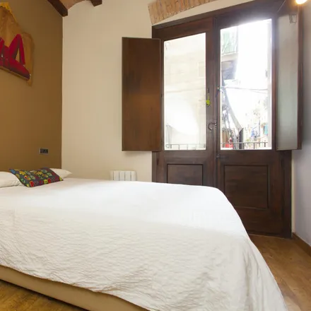 Rent this 2 bed apartment on Carrer de les Carretes in 16, 08001 Barcelona