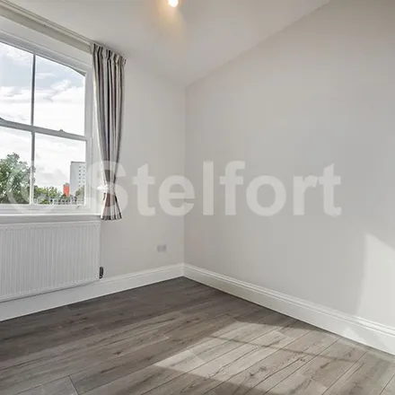 Image 3 - AA Gold, Grafton Road, London, NW5 4AY, United Kingdom - Apartment for rent