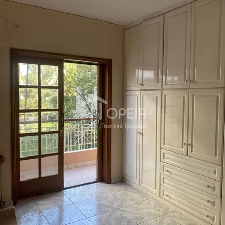 Rent this 3 bed apartment on Μεγάλου Αλεξάνδρου 57 in Argyroupoli, Greece