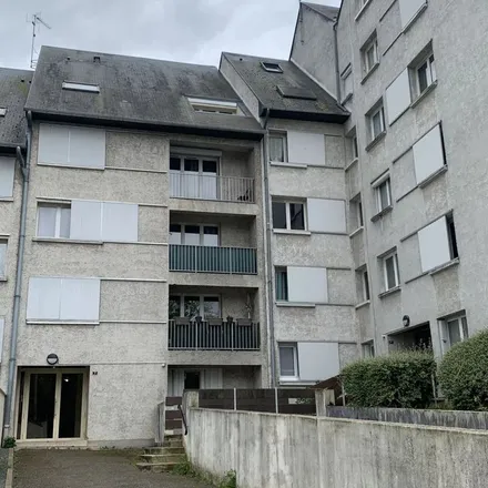 Rent this 2 bed apartment on Rue des Pervenches in 45300 Césarville-Dossainville, France