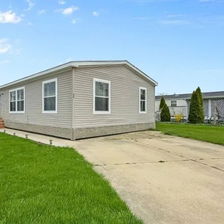 Buy this studio apartment on 30 North in Caledonia Charter Township, MI 48867