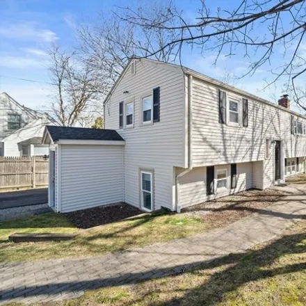 Buy this 3 bed house on 272 Lincoln Street in Hingham, MA 02191