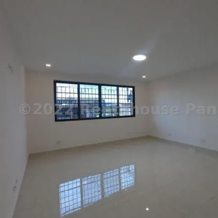 Buy this studio house on Factory Fashion in Calle 73 Oeste, 0818
