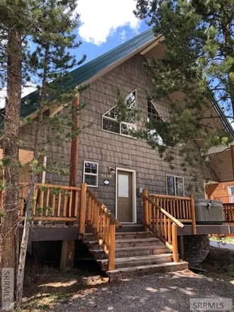 Buy this 4 bed house on Grandview Road in Fremont County, ID 83433