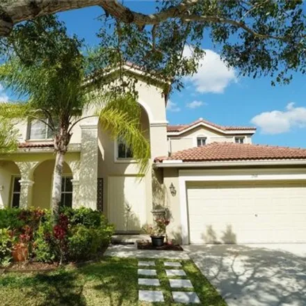 Rent this 5 bed house on 1546 Sandpiper Circle in Weston, FL 33327