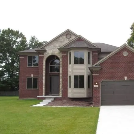 Buy this 4 bed house on 811 Dressler Lane in Rochester Hills, MI 48307