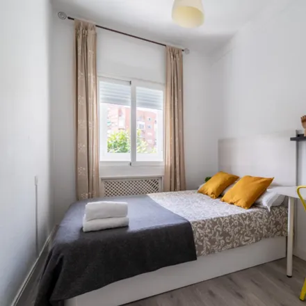 Rent this 5 bed room on Madrid in Calle de Agustín de Foxá, 22