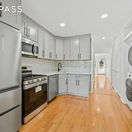 Image 3 - 1250 East 98th Street, New York, NY 11236, USA - Apartment for rent