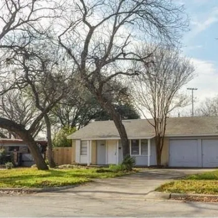 Buy this 3 bed house on 4104 Driskell Boulevard in Fort Worth, TX 76107