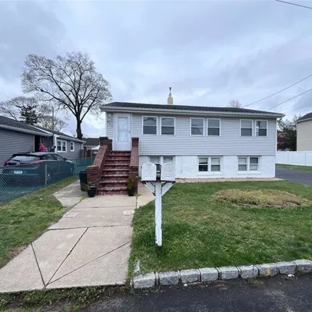 Rent this 3 bed house on 460 South Fulton Avenue in Village of Lindenhurst, NY 11757