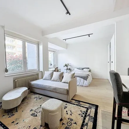 Rent this 1 bed apartment on Avenue Molière - Molièrelaan 489 in 1050 Ixelles - Elsene, Belgium