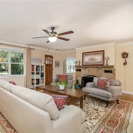 Image 8 - 556 South Candler Street, Decatur, GA 30030, USA - House for sale