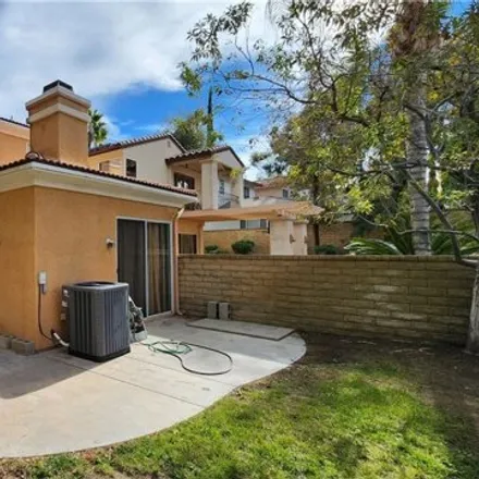 Image 2 - 27763 Cold Springs Place, Santa Clarita, CA 91354, USA - House for rent