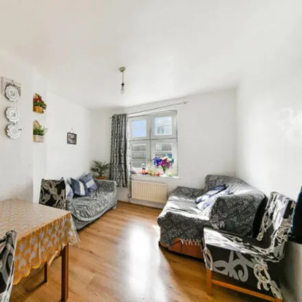 Buy this 2 bed apartment on Gosling House in Cable Street, St. George in the East