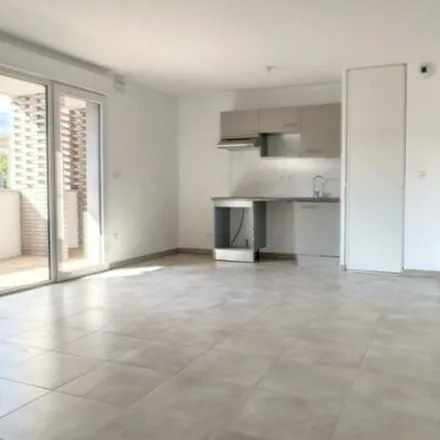 Rent this 3 bed apartment on 42 Chemin du Chapitre in 31100 Toulouse, France