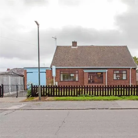 Buy this 3 bed house on Moorfield Avenue in Scarcliffe, S44 6HS
