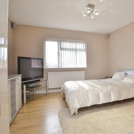 Rent this 1 bed duplex on Roxholme Road in Leeds, LS7 4JF