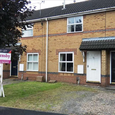 Rent this 2 bed townhouse on San Pietro Hotel in Bluebell Close, Scunthorpe